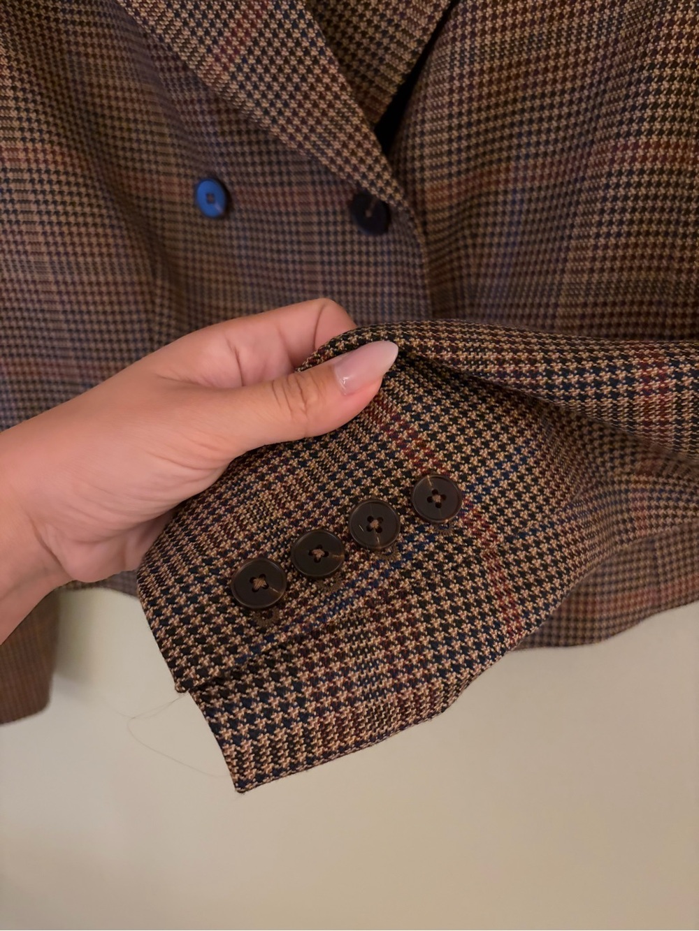 CAMI NYC Plaid Double Breasted Blazer - Picture 4 of 12